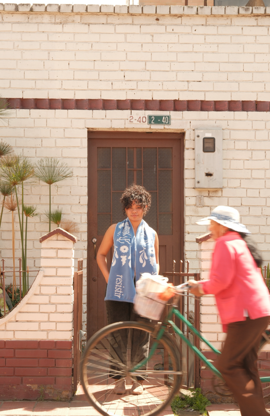 Bufanda Volver es Resistir